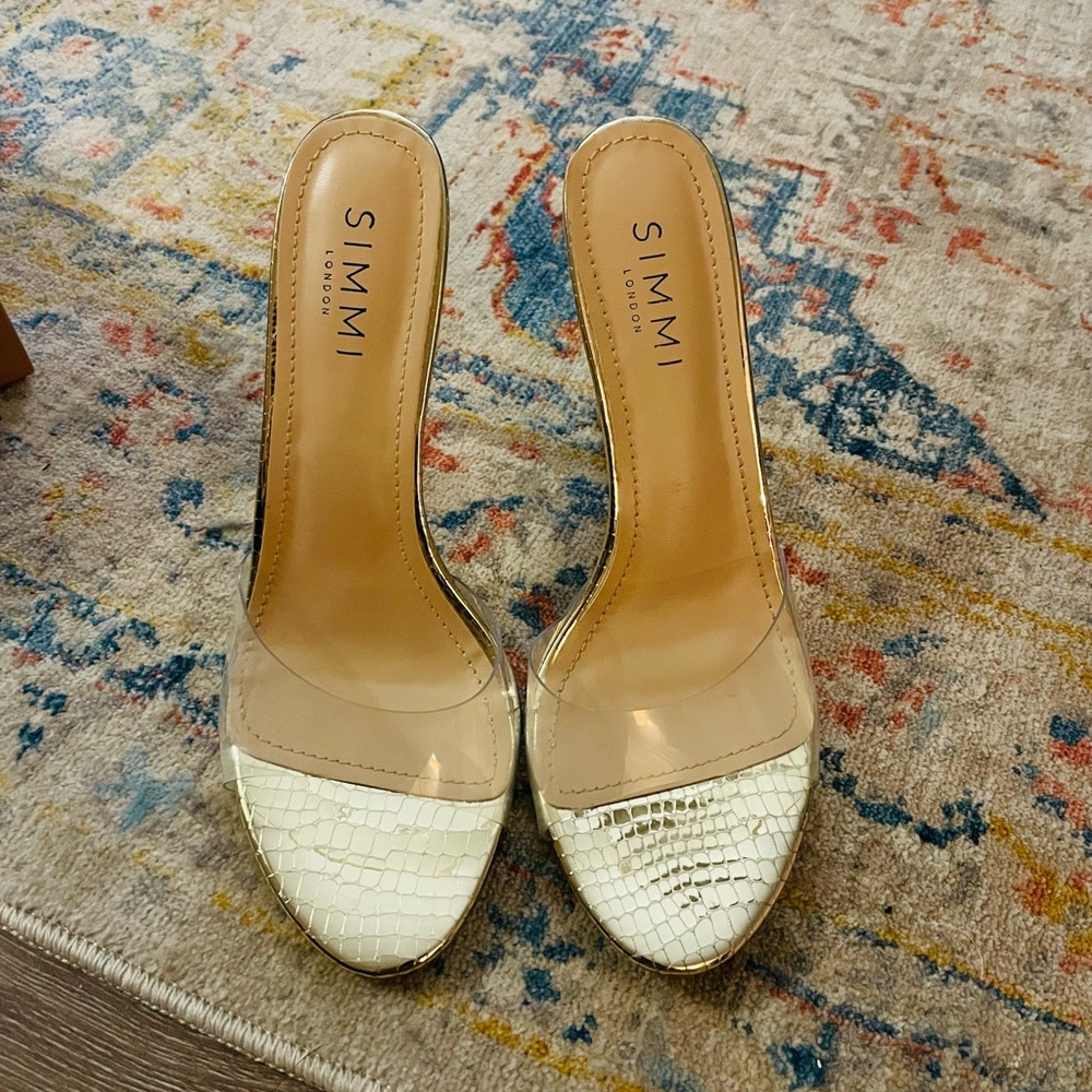 Simmi Gold Sandals